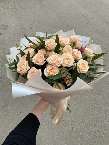 Букет Кремовые розы Латте в Киевке